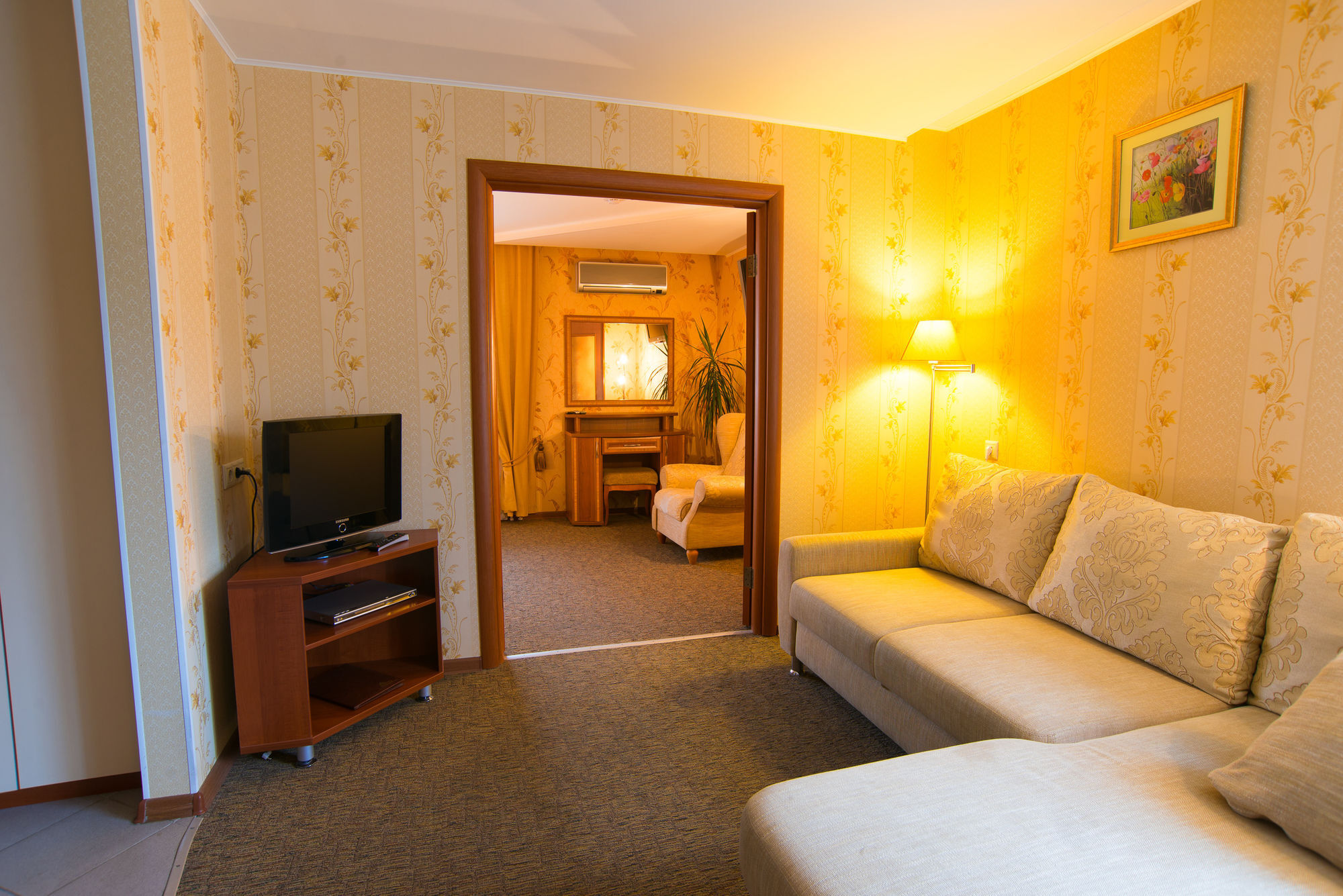 Suite Hotel Ecaterimburgo Exterior foto